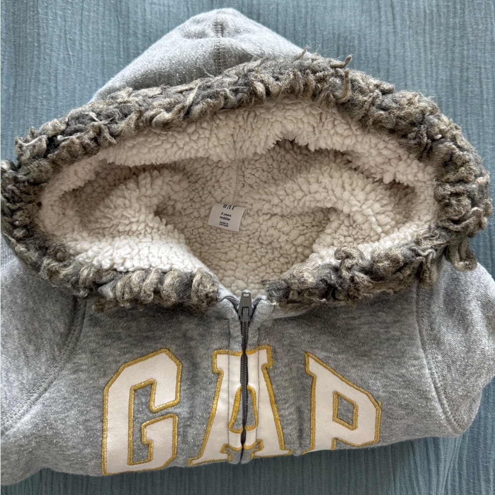 🛎️ Clearance Gap Girl Logo Zip Hoodie Size 2 Years Toddler - Picture 5 of 5